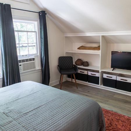 J Birds' Cottage Midtown Мемфис Екстериор снимка