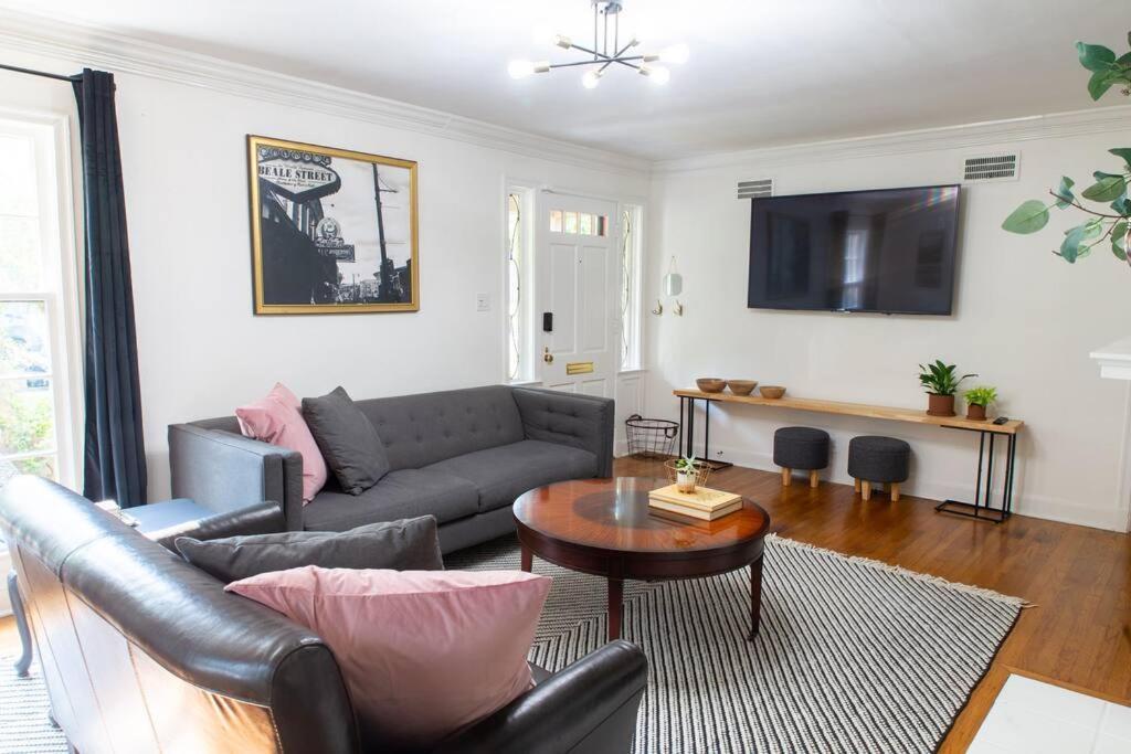 J Birds' Cottage Midtown Мемфис Екстериор снимка