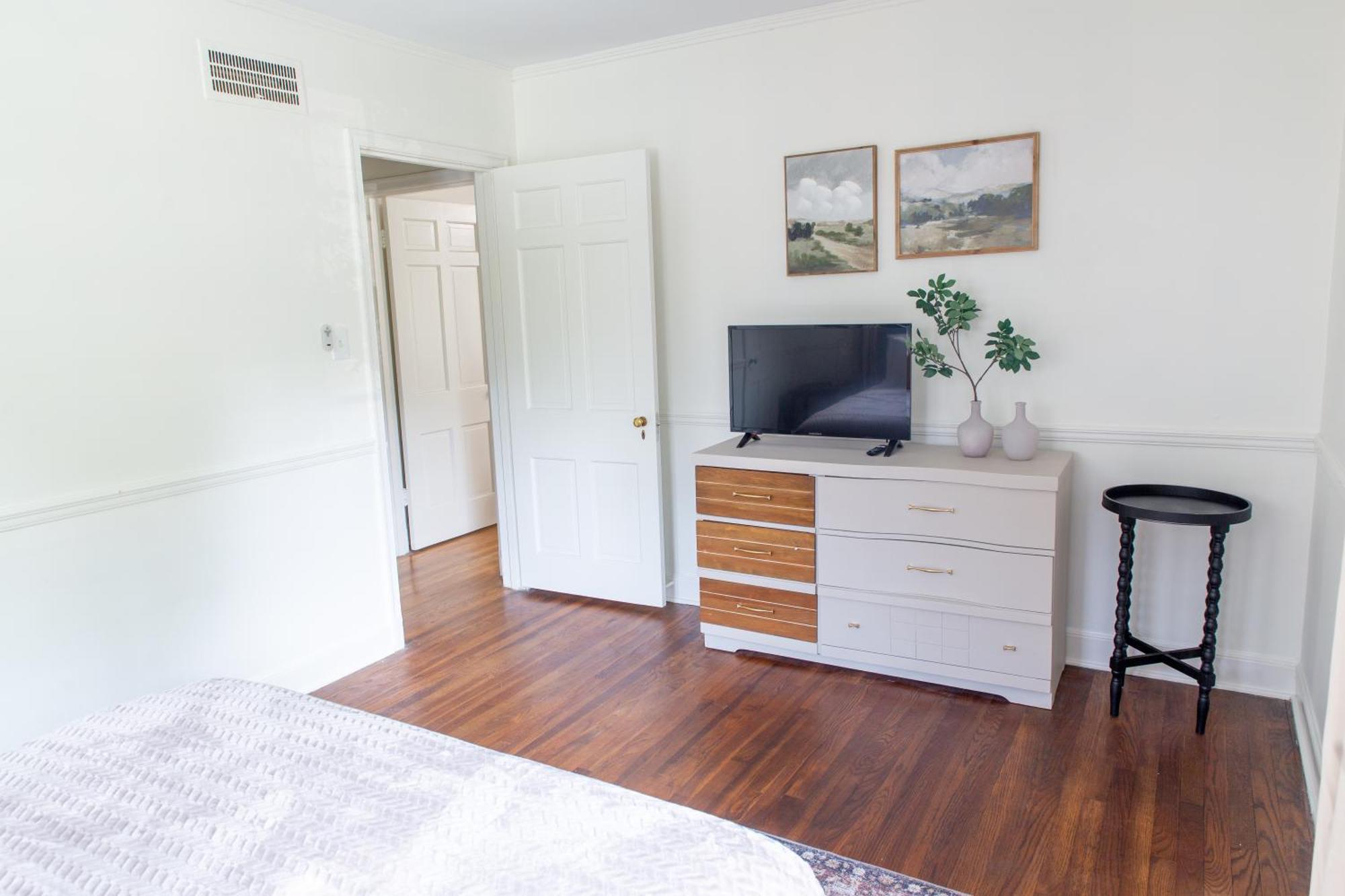 J Birds' Cottage Midtown Мемфис Екстериор снимка